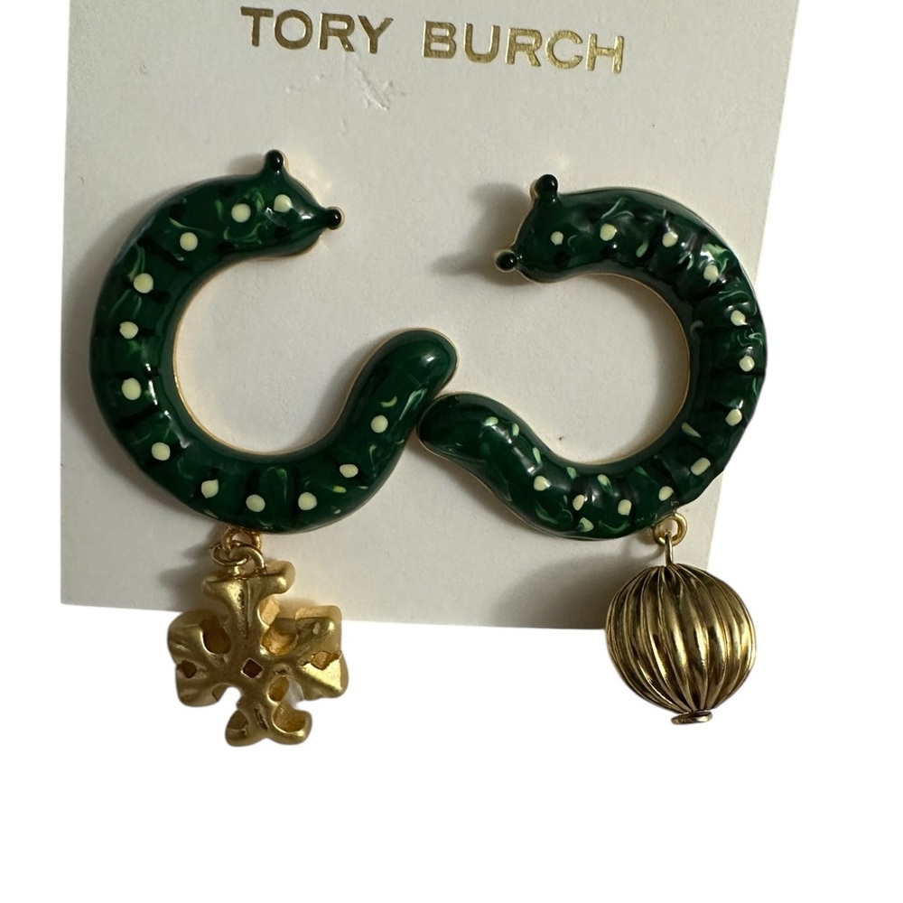 Tory Burch Rare CATERPILLAR Mismatched Drop Earrings Green & Gold NEW FUN - Picture 3 of 8